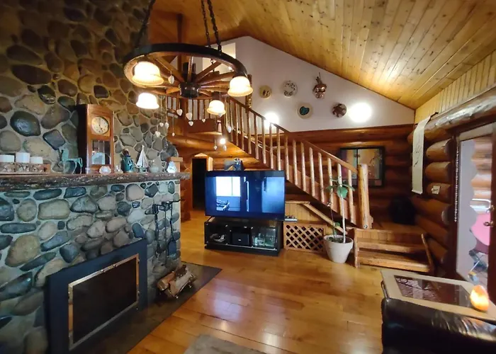 Union Bay Log Home